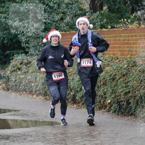 07.12.2025 - St. Pauli X-Mass-Run No. 15 Michael Burmester http://msf.ph/oto/9402082 07.12.2025 10:40:24 Laufen 139, 417, 5, 1160, 15, 1174 meine-sportfotos.de