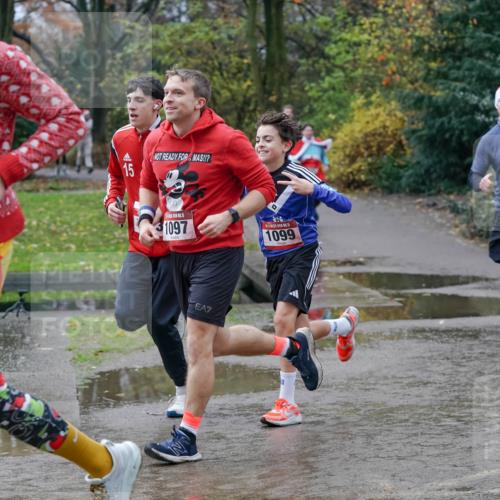 07.12.2025 - St. Pauli X-Mass-Run No. 15 Michael Burmester http://msf.ph/oto/9402102 07.12.2025 10:40:32 Laufen 1393, 15, 15, 1097, 7, 1099, 773 meine-sportfotos.de