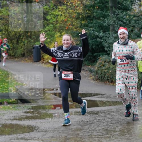 07.12.2025 - St. Pauli X-Mass-Run No. 15 Michael Burmester http://msf.ph/oto/9402135 07.12.2025 10:40:47 Laufen 251, 280, 43 meine-sportfotos.de