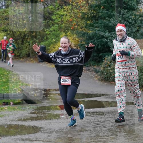 07.12.2025 - St. Pauli X-Mass-Run No. 15 Michael Burmester http://msf.ph/oto/9402136 07.12.2025 10:40:47 Laufen 251, 43, 280 meine-sportfotos.de