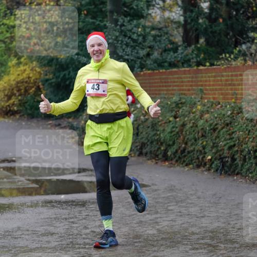07.12.2025 - St. Pauli X-Mass-Run No. 15 Michael Burmester http://msf.ph/oto/9402144 07.12.2025 10:40:50 Laufen 43 meine-sportfotos.de