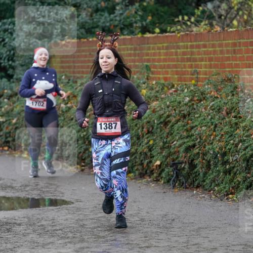 07.12.2025 - St. Pauli X-Mass-Run No. 15 Michael Burmester http://msf.ph/oto/9402195 07.12.2025 10:41:21 Laufen 1702, 15, 1387 meine-sportfotos.de