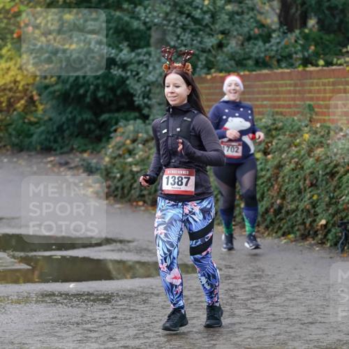 07.12.2025 - St. Pauli X-Mass-Run No. 15 Michael Burmester http://msf.ph/oto/9402197 07.12.2025 10:41:21 Laufen 15, 1387, 1702 meine-sportfotos.de