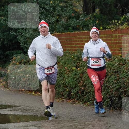 07.12.2025 - St. Pauli X-Mass-Run No. 15 Michael Burmester http://msf.ph/oto/9402210 07.12.2025 10:41:28 Laufen 241, 5, 242 meine-sportfotos.de