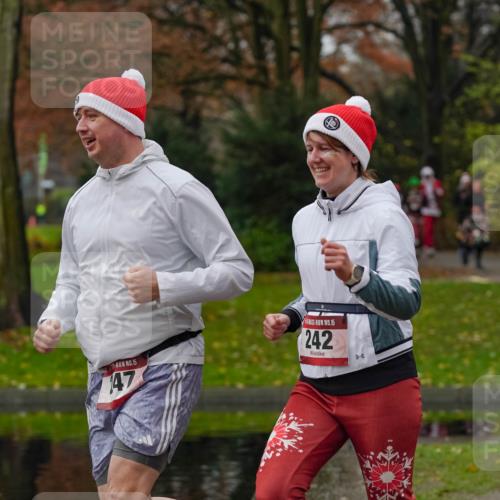 07.12.2025 - St. Pauli X-Mass-Run No. 15 Michael Burmester http://msf.ph/oto/9402216 07.12.2025 10:41:31 Laufen 15, 47, 15, 242 meine-sportfotos.de
