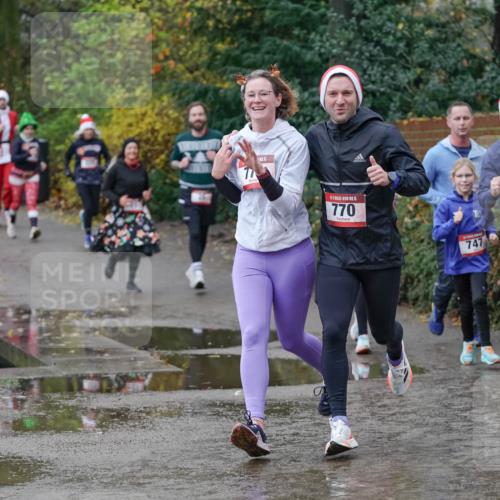 07.12.2025 - St. Pauli X-Mass-Run No. 15 Michael Burmester http://msf.ph/oto/9402236 07.12.2025 10:41:38 Laufen 5, 15, 770, 747, 4799 meine-sportfotos.de