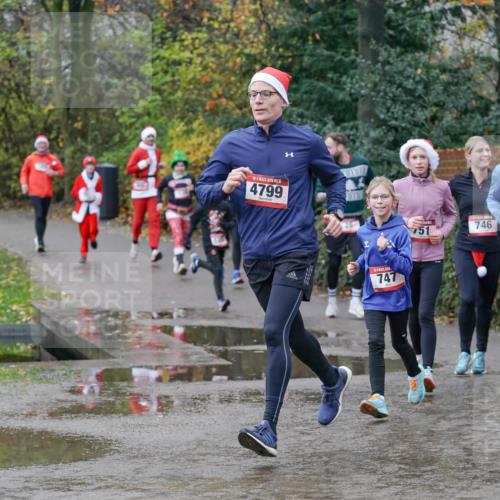 07.12.2025 - St. Pauli X-Mass-Run No. 15 Michael Burmester http://msf.ph/oto/9402243 07.12.2025 10:41:40 Laufen 4799, 747, 751, 749, 746 meine-sportfotos.de
