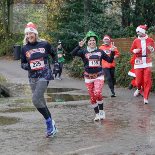 07.12.2025 - St. Pauli X-Mass-Run No. 15 Michael Burmester http://msf.ph/oto/9402272 07.12.2025 10:41:46 Laufen 5, 225, 5, 135, 482, 985 meine-sportfotos.de