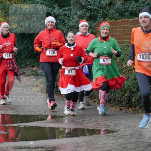 07.12.2025 - St. Pauli X-Mass-Run No. 15 Michael Burmester http://msf.ph/oto/9402300 07.12.2025 10:41:56 Laufen 439, 139, 132, 61, 64, 1826 meine-sportfotos.de