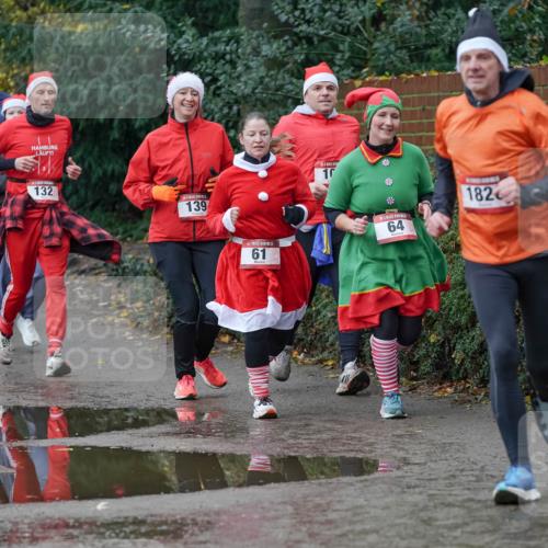 07.12.2025 - St. Pauli X-Mass-Run No. 15 Michael Burmester http://msf.ph/oto/9402302 07.12.2025 10:41:57 Laufen 439, 132, 139, 61, 10, 64, 182 meine-sportfotos.de