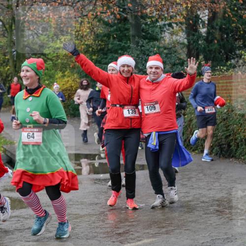 07.12.2025 - St. Pauli X-Mass-Run No. 15 Michael Burmester http://msf.ph/oto/9402308 07.12.2025 10:42:01 Laufen 61, 64, 139, 109, 440 meine-sportfotos.de