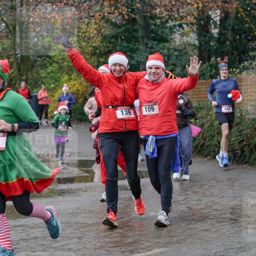 07.12.2025 - St. Pauli X-Mass-Run No. 15 Michael Burmester http://msf.ph/oto/9402310 07.12.2025 10:42:01 Laufen 51, 64, 139, 109, 440 meine-sportfotos.de