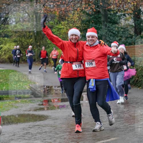 07.12.2025 - St. Pauli X-Mass-Run No. 15 Michael Burmester http://msf.ph/oto/9402314 07.12.2025 10:42:02 Laufen 64, 139, 5, 109, 440 meine-sportfotos.de