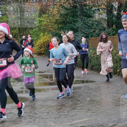 07.12.2025 - St. Pauli X-Mass-Run No. 15 Michael Burmester http://msf.ph/oto/9402321 07.12.2025 10:42:05 Laufen 68, 1441, 435, 439, 1644, 611, 5, 440 meine-sportfotos.de