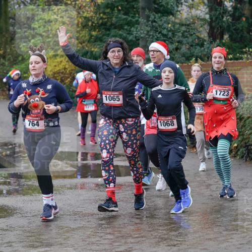 07.12.2025 - St. Pauli X-Mass-Run No. 15 Michael Burmester http://msf.ph/oto/9402367 07.12.2025 10:42:21 Laufen 15, 764, 15, 1065, 5, 1068, 139, 1723 meine-sportfotos.de