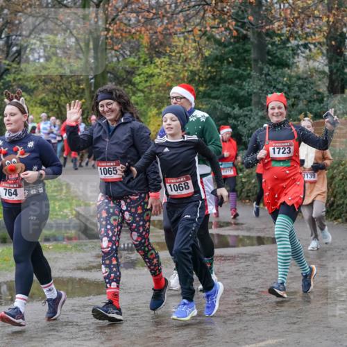 07.12.2025 - St. Pauli X-Mass-Run No. 15 Michael Burmester http://msf.ph/oto/9402370 07.12.2025 10:42:21 Laufen 5, 764, 5, 1065, 1068, 1411, 1723, 1139 meine-sportfotos.de