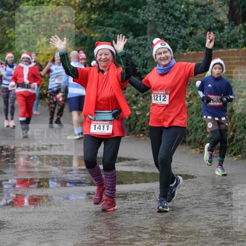 07.12.2025 - St. Pauli X-Mass-Run No. 15 Michael Burmester http://msf.ph/oto/9402385 07.12.2025 10:42:26 Laufen 15, 1411, 1212, 600 meine-sportfotos.de