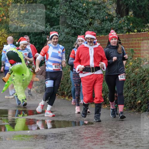 07.12.2025 - St. Pauli X-Mass-Run No. 15 Michael Burmester http://msf.ph/oto/9402398 07.12.2025 10:42:30 Laufen 973, 927, 327 meine-sportfotos.de