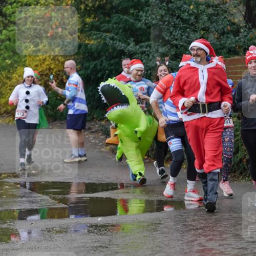 07.12.2025 - St. Pauli X-Mass-Run No. 15 Michael Burmester http://msf.ph/oto/9402400 07.12.2025 10:42:31 Laufen 973, 32, 3272, 925 meine-sportfotos.de
