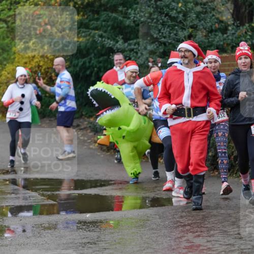 07.12.2025 - St. Pauli X-Mass-Run No. 15 Michael Burmester http://msf.ph/oto/9402401 07.12.2025 10:42:31 Laufen 973, 932, 3272, 925 meine-sportfotos.de