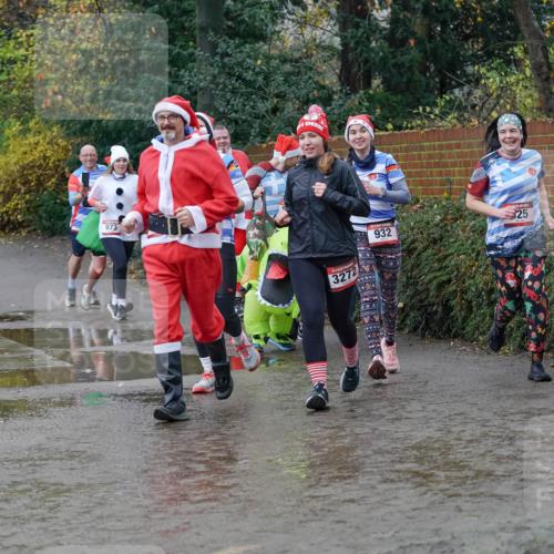 07.12.2025 - St. Pauli X-Mass-Run No. 15 Michael Burmester http://msf.ph/oto/9402405 07.12.2025 10:42:32 Laufen 973, 3272, 932, 25 meine-sportfotos.de