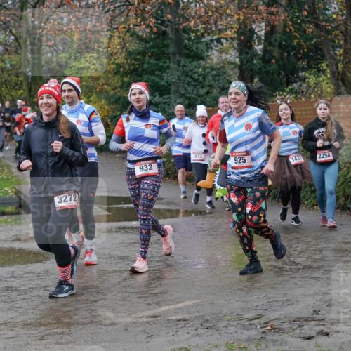 07.12.2025 - St. Pauli X-Mass-Run No. 15 Michael Burmester http://msf.ph/oto/9402412 07.12.2025 10:42:34 Laufen 3272, 932, 973, 925, 1432, 2254 meine-sportfotos.de