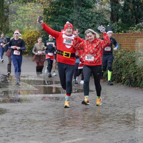 07.12.2025 - St. Pauli X-Mass-Run No. 15 Michael Burmester http://msf.ph/oto/9402441 07.12.2025 10:42:41 Laufen 000, 875, 1102, 216, 200, 201, 557 meine-sportfotos.de