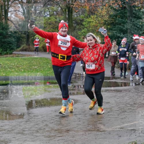 07.12.2025 - St. Pauli X-Mass-Run No. 15 Michael Burmester http://msf.ph/oto/9402448 07.12.2025 10:42:42 Laufen 200, 000, 201, 215, 281, 557 meine-sportfotos.de