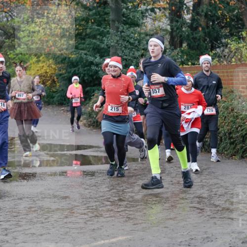 07.12.2025 - St. Pauli X-Mass-Run No. 15 Michael Burmester http://msf.ph/oto/9402451 07.12.2025 10:42:43 Laufen 216, 997, 557, 215, 281, 128 meine-sportfotos.de