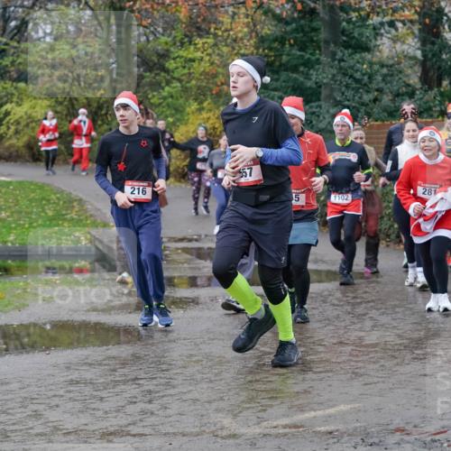 07.12.2025 - St. Pauli X-Mass-Run No. 15 Michael Burmester http://msf.ph/oto/9402453 07.12.2025 10:42:44 Laufen 216, 34, 7, 557, 281, 128, 5, 1102 meine-sportfotos.de