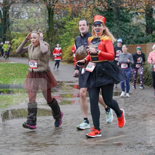07.12.2025 - St. Pauli X-Mass-Run No. 15 Michael Burmester http://msf.ph/oto/9402471 07.12.2025 10:42:48 Laufen 875, 160, 298, 300 meine-sportfotos.de