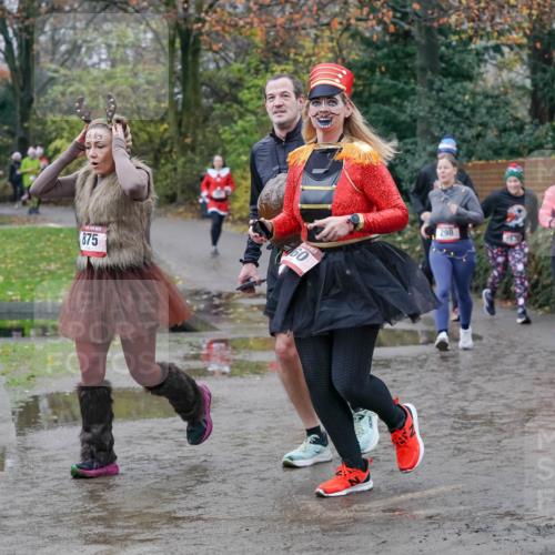 07.12.2025 - St. Pauli X-Mass-Run No. 15 Michael Burmester http://msf.ph/oto/9402472 07.12.2025 10:42:48 Laufen 298, 300, 875 meine-sportfotos.de