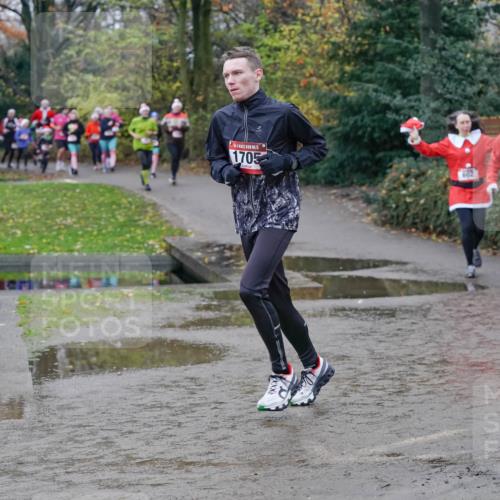 07.12.2025 - St. Pauli X-Mass-Run No. 15 Michael Burmester http://msf.ph/oto/9402497 07.12.2025 10:42:53 Laufen 1705, 602, 1512 meine-sportfotos.de