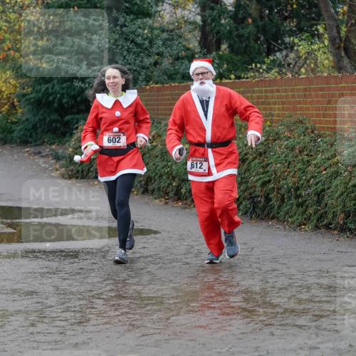 07.12.2025 - St. Pauli X-Mass-Run No. 15 Michael Burmester http://msf.ph/oto/9402504 07.12.2025 10:42:55 Laufen 602, 612 meine-sportfotos.de