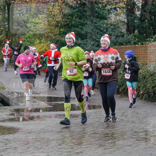 07.12.2025 - St. Pauli X-Mass-Run No. 15 Michael Burmester http://msf.ph/oto/9402528 07.12.2025 10:43:04 Laufen 92, 1648 meine-sportfotos.de