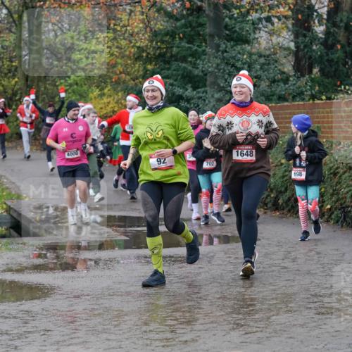 07.12.2025 - St. Pauli X-Mass-Run No. 15 Michael Burmester http://msf.ph/oto/9402529 07.12.2025 10:43:04 Laufen 4000, 35, 92, 702, 1648, 698 meine-sportfotos.de