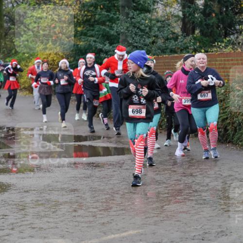 07.12.2025 - St. Pauli X-Mass-Run No. 15 Michael Burmester http://msf.ph/oto/9402540 07.12.2025 10:43:06 Laufen 1854, 185, 698, 697, 399 meine-sportfotos.de