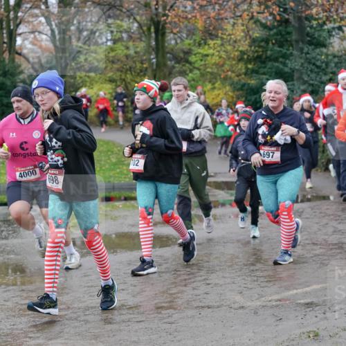 07.12.2025 - St. Pauli X-Mass-Run No. 15 Michael Burmester http://msf.ph/oto/9402549 07.12.2025 10:43:09 Laufen 4000, 698, 697, 702, 297, 3999 meine-sportfotos.de