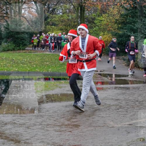 07.12.2025 - St. Pauli X-Mass-Run No. 15 Michael Burmester http://msf.ph/oto/9402575 07.12.2025 10:43:15 Laufen 1862, 1861, 4795, 734, 2884, 831 meine-sportfotos.de