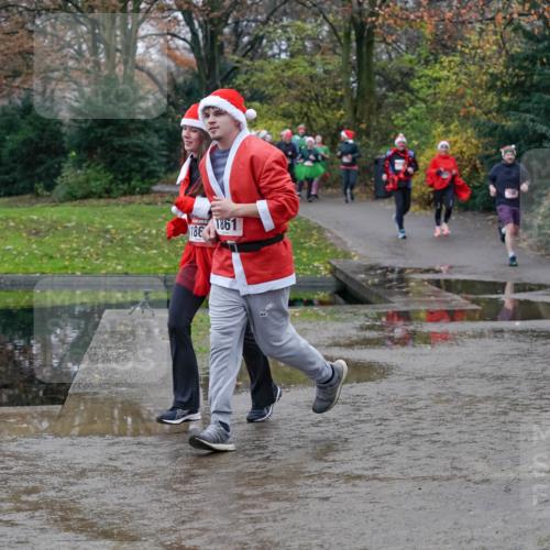 07.12.2025 - St. Pauli X-Mass-Run No. 15 Michael Burmester http://msf.ph/oto/9402579 07.12.2025 10:43:15 Laufen 186, 1861, 4793, 285, 2884 meine-sportfotos.de