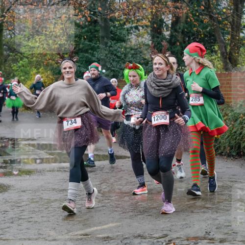 07.12.2025 - St. Pauli X-Mass-Run No. 15 Michael Burmester http://msf.ph/oto/9402593 07.12.2025 10:43:19 Laufen 734, 276, 1200, 285 meine-sportfotos.de