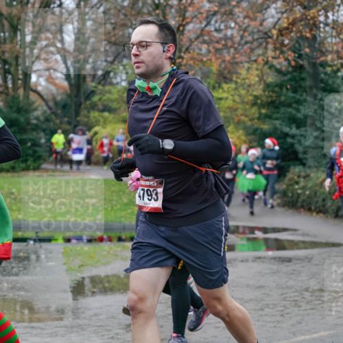 07.12.2025 - St. Pauli X-Mass-Run No. 15 Michael Burmester http://msf.ph/oto/9402605 07.12.2025 10:43:21 Laufen 285, 793 meine-sportfotos.de