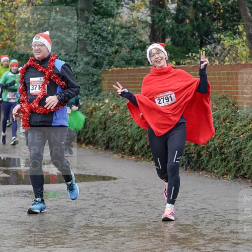 07.12.2025 - St. Pauli X-Mass-Run No. 15 Michael Burmester http://msf.ph/oto/9402608 07.12.2025 10:43:23 Laufen 529, 371, 371, 5, 2791 meine-sportfotos.de