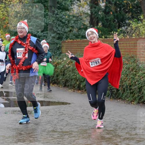 07.12.2025 - St. Pauli X-Mass-Run No. 15 Michael Burmester http://msf.ph/oto/9402609 07.12.2025 10:43:23 Laufen 373, 1492, 5, 2791 meine-sportfotos.de