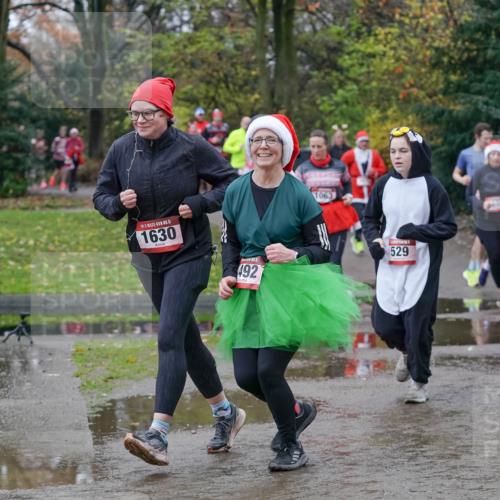 07.12.2025 - St. Pauli X-Mass-Run No. 15 Michael Burmester http://msf.ph/oto/9402620 07.12.2025 10:43:28 Laufen 15, 1630, 492, 1063, 529, 599 meine-sportfotos.de