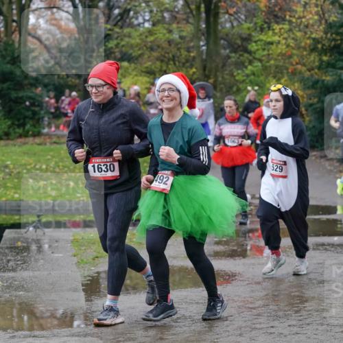 07.12.2025 - St. Pauli X-Mass-Run No. 15 Michael Burmester http://msf.ph/oto/9402621 07.12.2025 10:43:28 Laufen 15, 1630, 492, 1063, 529, 6, 599 meine-sportfotos.de
