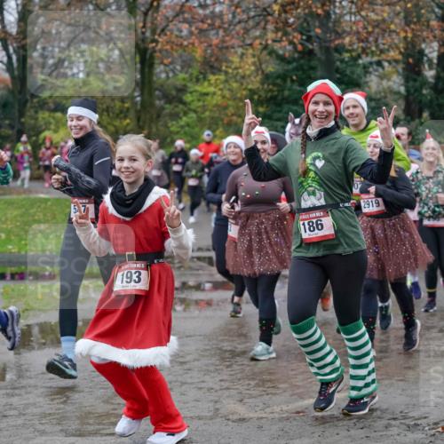 07.12.2025 - St. Pauli X-Mass-Run No. 15 Michael Burmester http://msf.ph/oto/9402636 07.12.2025 10:43:33 Laufen 542, 5, 7, 15, 193, 15, 186, 2919, 403, 286 meine-sportfotos.de