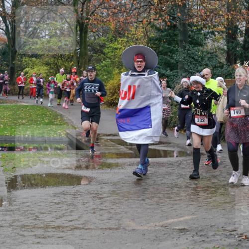 07.12.2025 - St. Pauli X-Mass-Run No. 15 Michael Burmester http://msf.ph/oto/9402660 07.12.2025 10:43:37 Laufen 89, 332, 740 meine-sportfotos.de