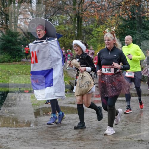 07.12.2025 - St. Pauli X-Mass-Run No. 15 Michael Burmester http://msf.ph/oto/9402670 07.12.2025 10:43:39 Laufen 15, 740, 199, 95 meine-sportfotos.de