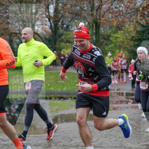 07.12.2025 - St. Pauli X-Mass-Run No. 15 Michael Burmester http://msf.ph/oto/9402679 07.12.2025 10:43:40 Laufen 199, 1695, 1048 meine-sportfotos.de